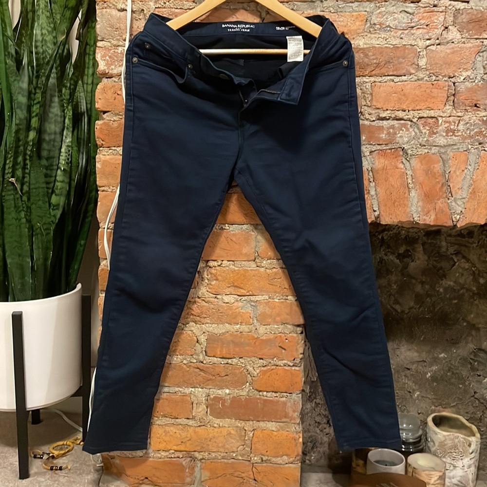 Banana Republic Men’s Navy Travel Jean - 28x28